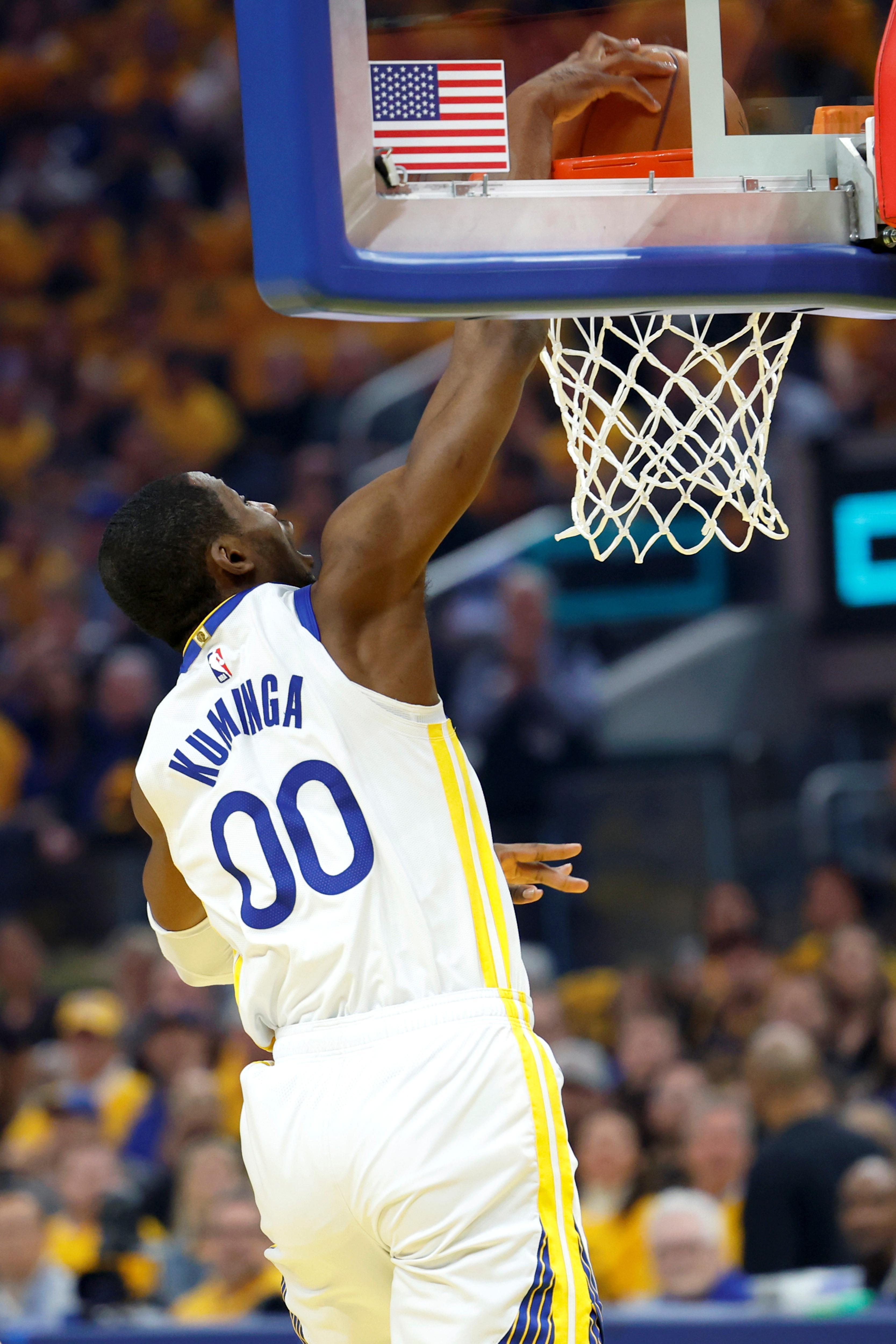 苏群：勇士没动作因要等待库明加的进展 后者处境尴尬&amp;amp;和球队不搭