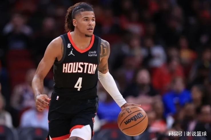 火箭三喜临门，替补中锋正式续约，外线核心知耻后勇埋头苦练