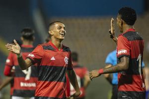 罗马诺：罗马约2000万欧报价韦斯利，但弗拉门戈坚持要2500万欧