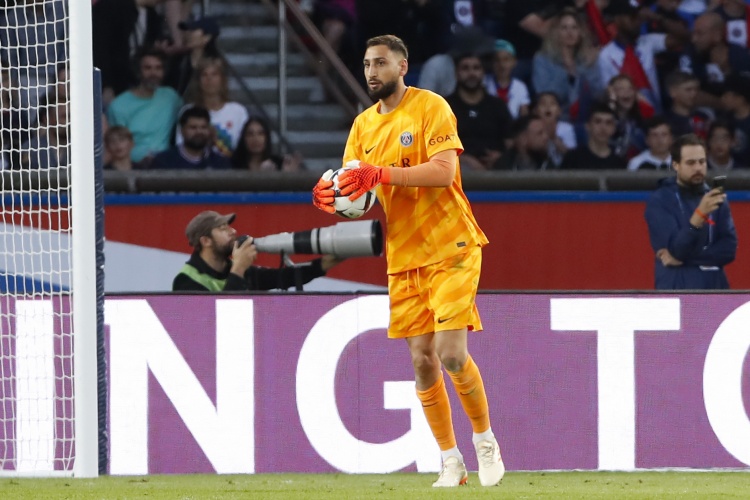 bob半岛体育平台-罗马诺：曼联仅关注多纳鲁马动态，尚未展开转会操作