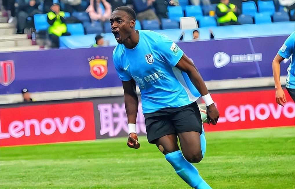 bob半岛体育官方网站-成都蓉城外援中卫补强人选推荐，昔日国安主力值得考虑，引发热议