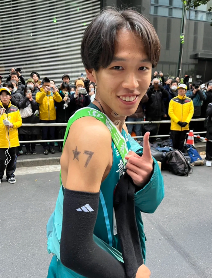 bob半岛体育官方网站-跑个步而已，他们在燃什么？|箱根|接力|奥运会|马拉松|箱根驿传_新浪体育_新浪新闻