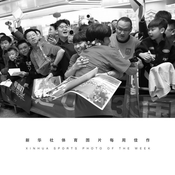 bob半岛体育官方网站-“替我们完成没有完成的梦想”|亚洲杯|U23|中国足球|男足|李镇全_新浪体育_新浪新闻